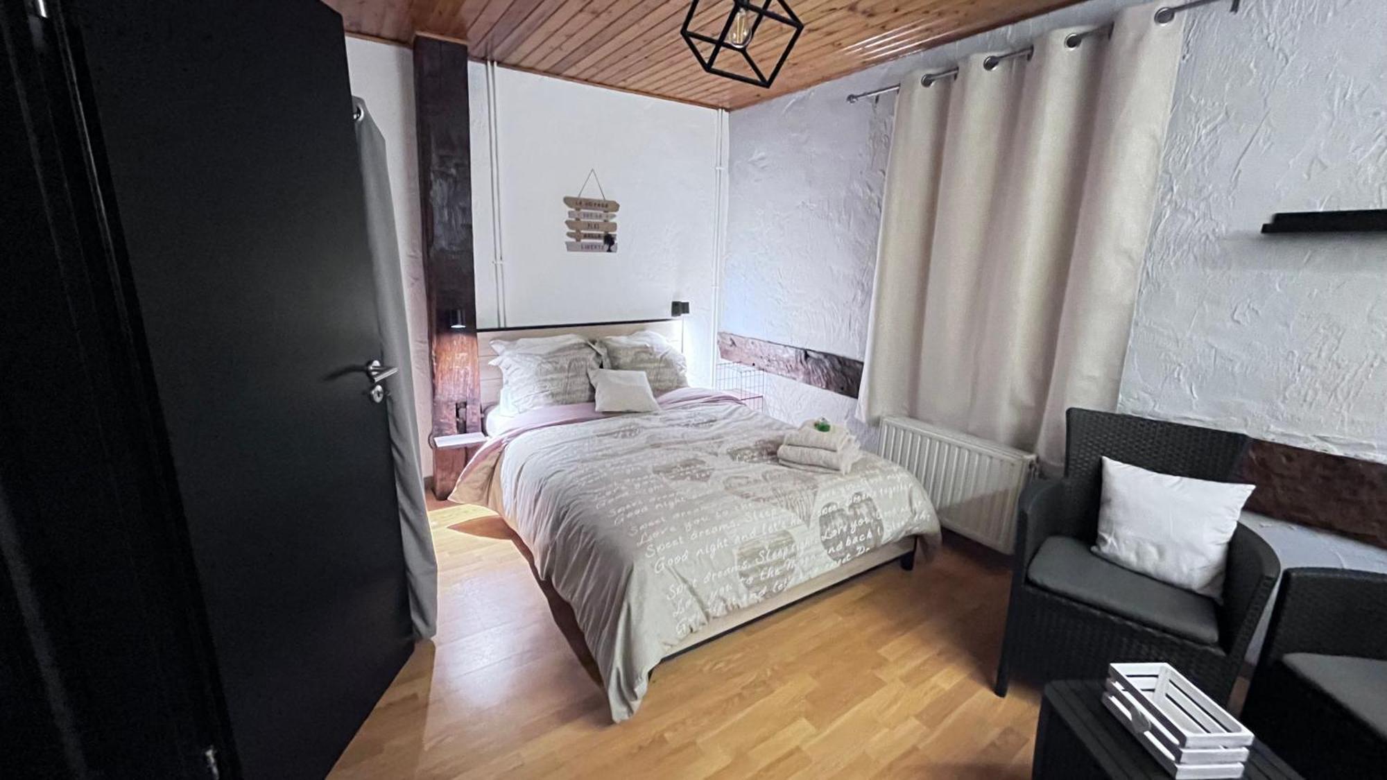 Bed and Breakfast Chez Bene Rochefort Exterior foto
